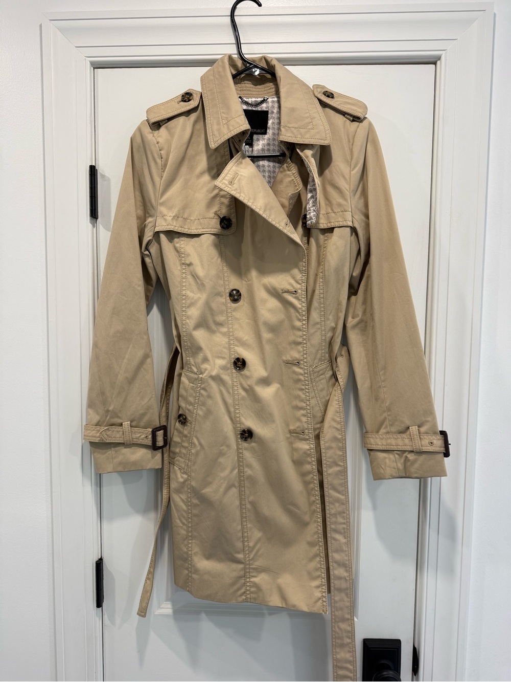 Banana Republic Khaki Trench Coat with Belt